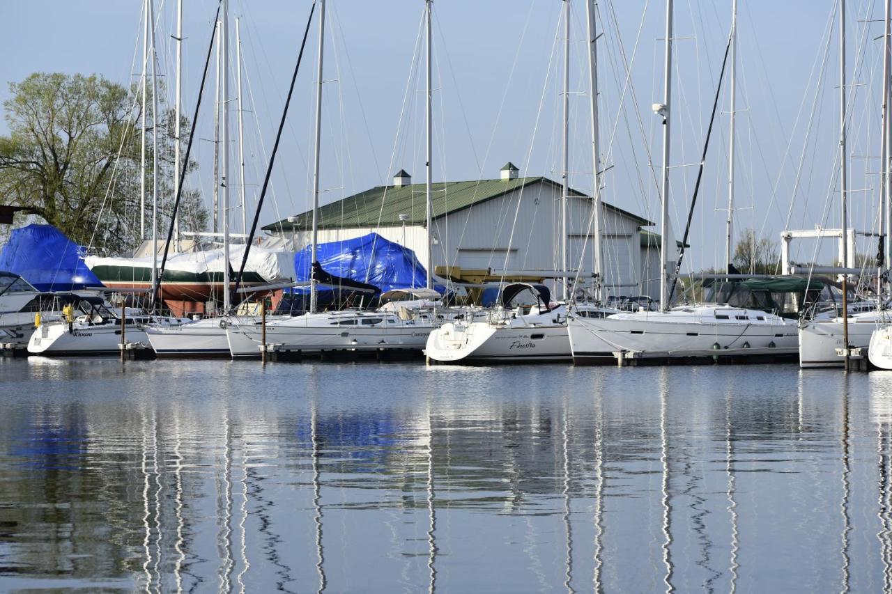 Harbor House Inn Sackets Harbor Dış mekan fotoğraf