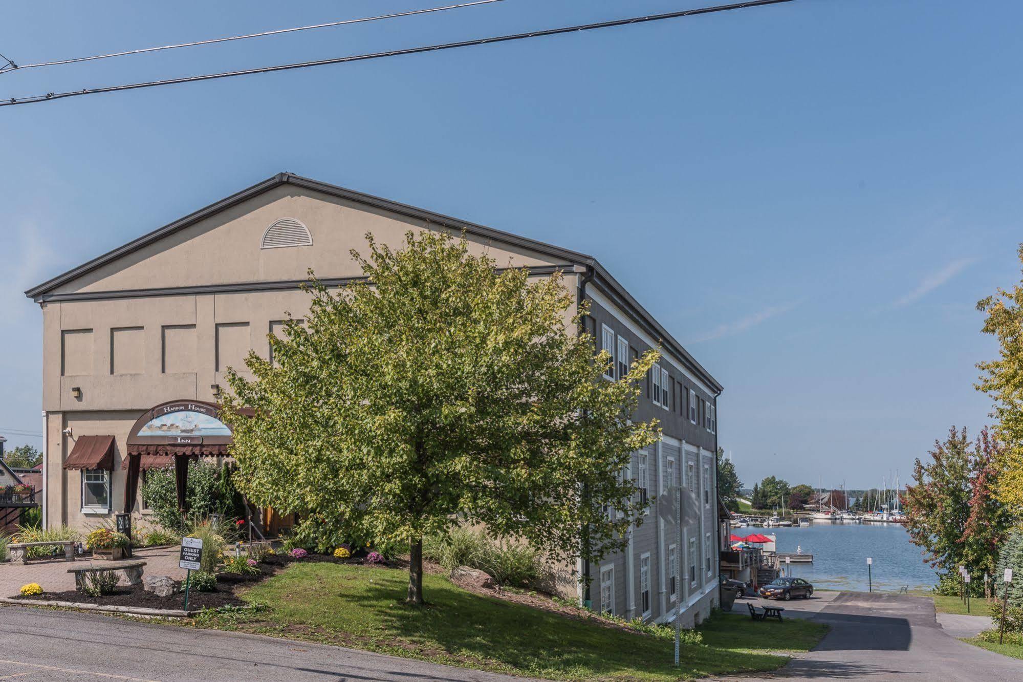 Harbor House Inn Sackets Harbor Dış mekan fotoğraf
