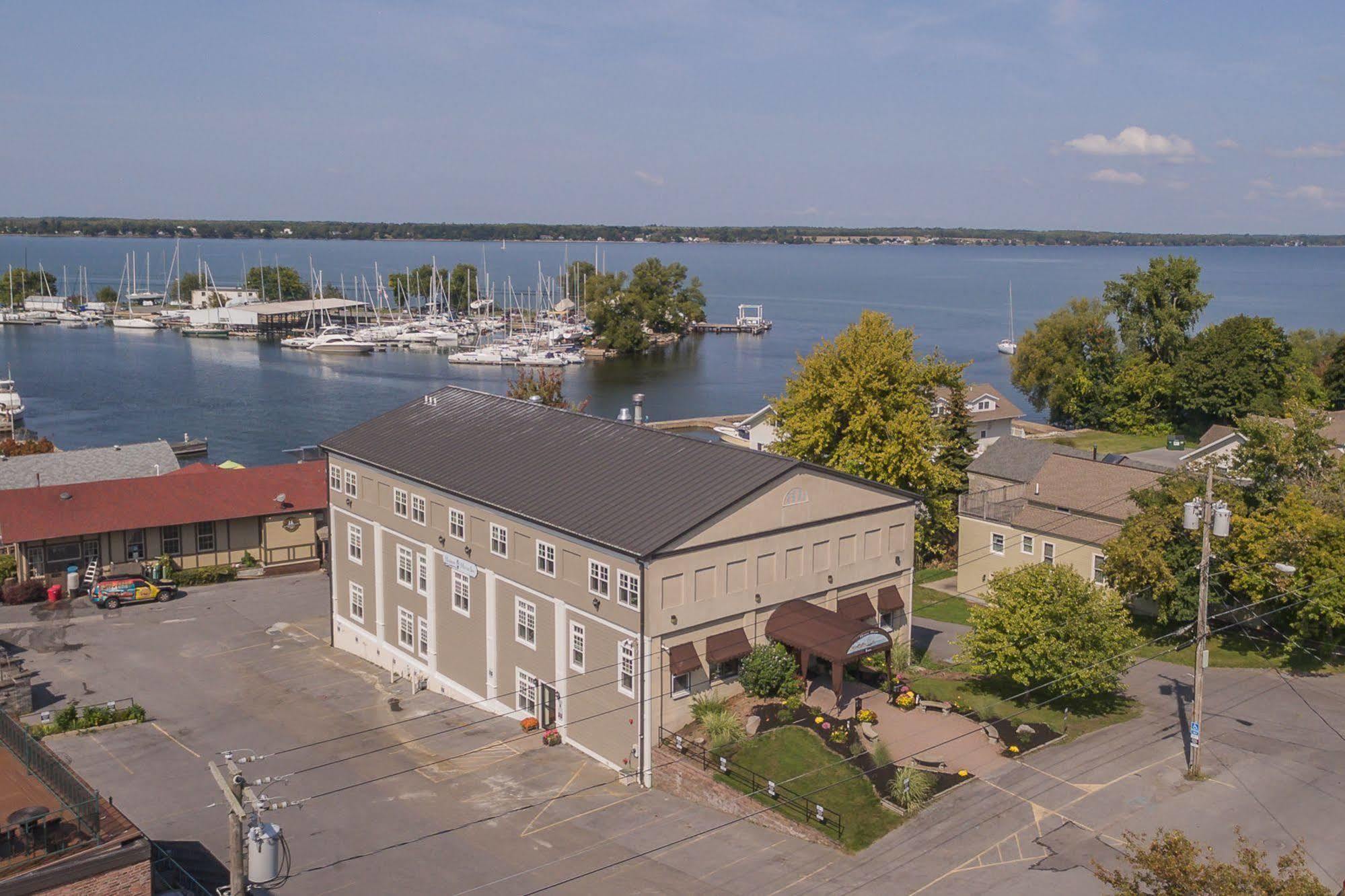 Harbor House Inn Sackets Harbor Dış mekan fotoğraf