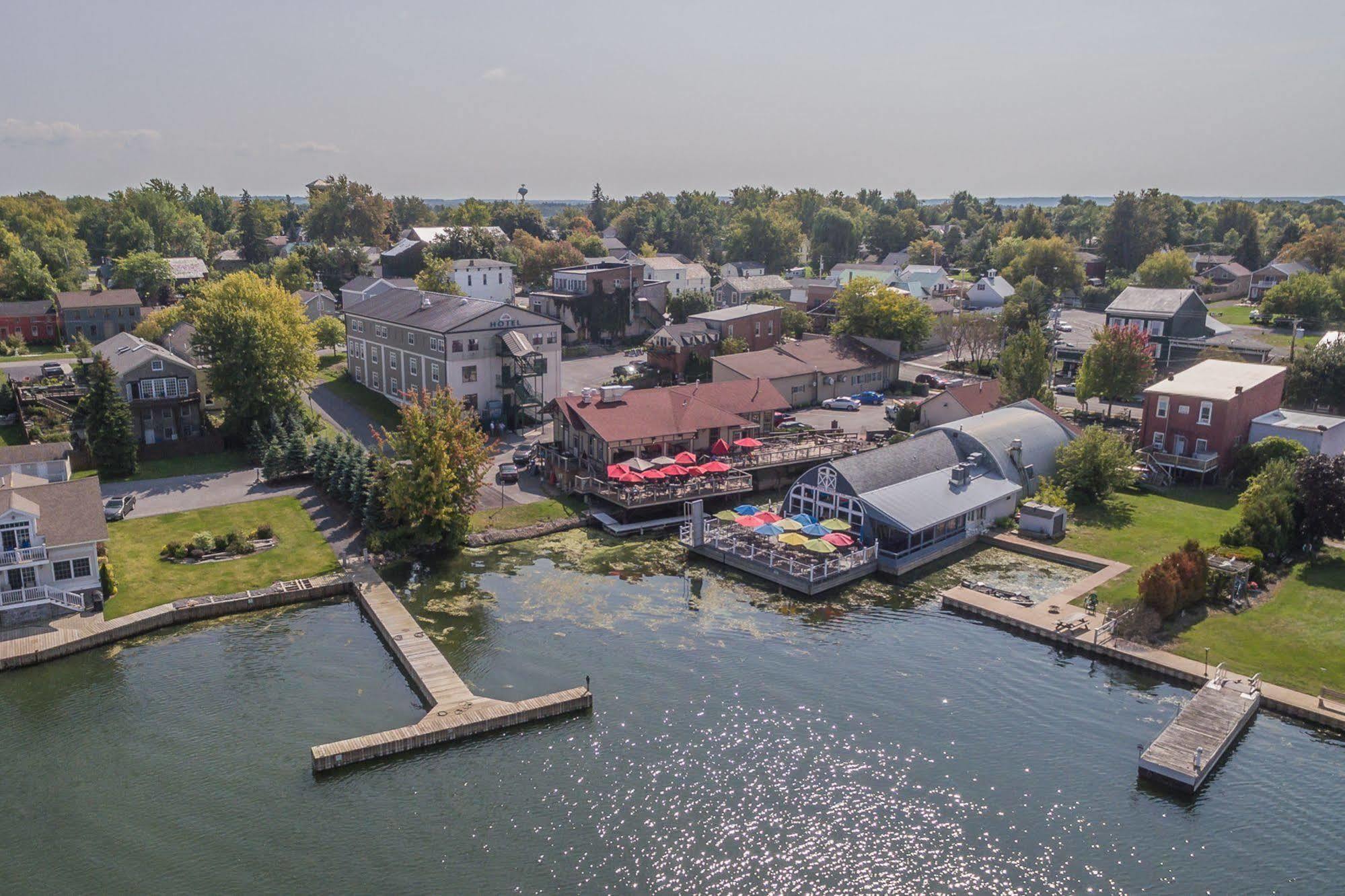 Harbor House Inn Sackets Harbor Dış mekan fotoğraf