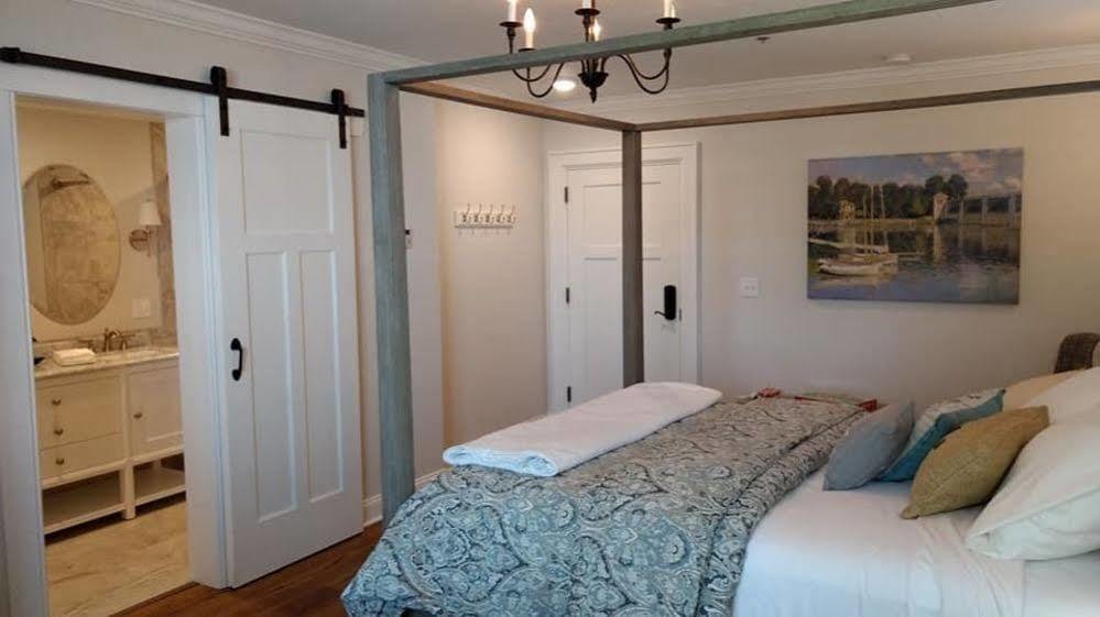 Harbor House Inn Sackets Harbor Dış mekan fotoğraf